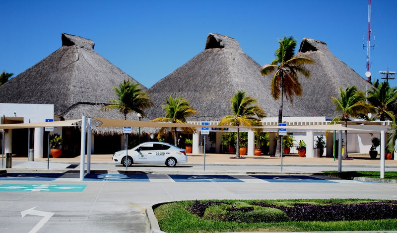 Aeropuerto Internacional de  Huatulco - 2